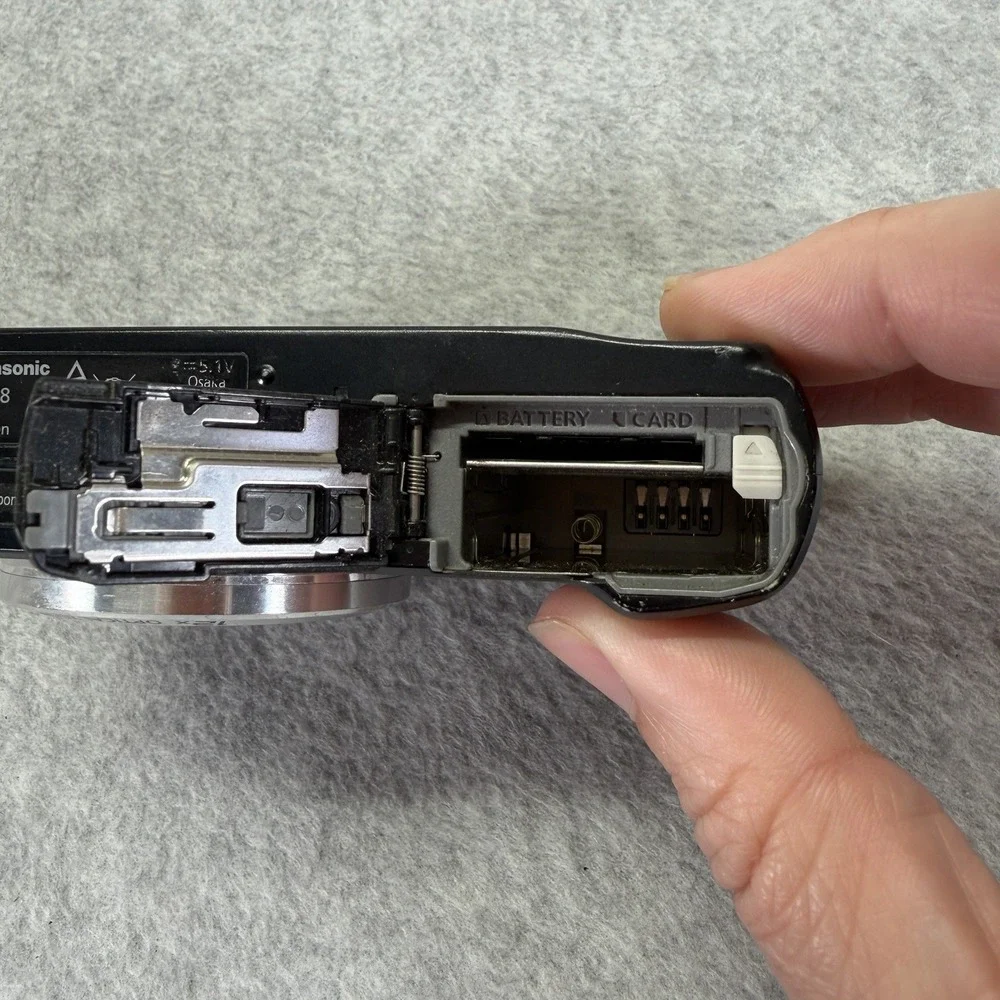 Panasonic Lumix DMC-TZ8 Digital Camera Black For Parts Untested
